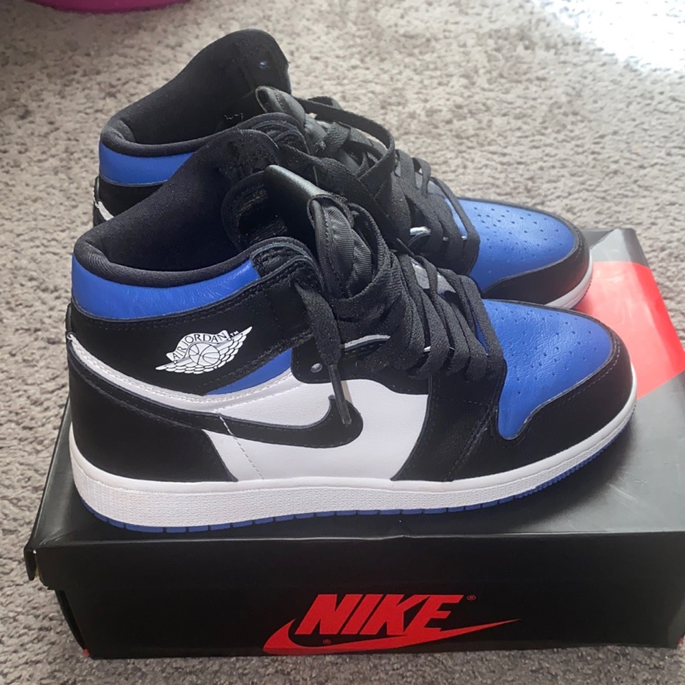 Royal Blue Jordan 1s